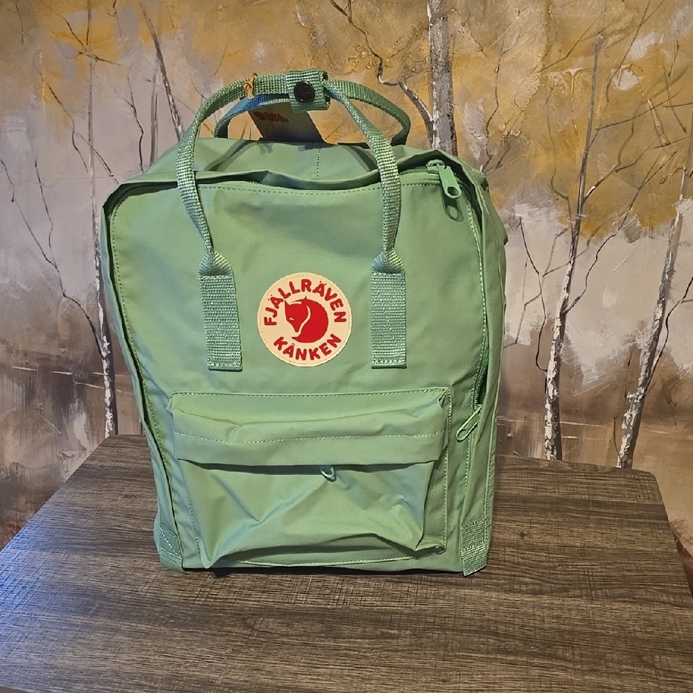 🆕Kånken Mint Green Backpack